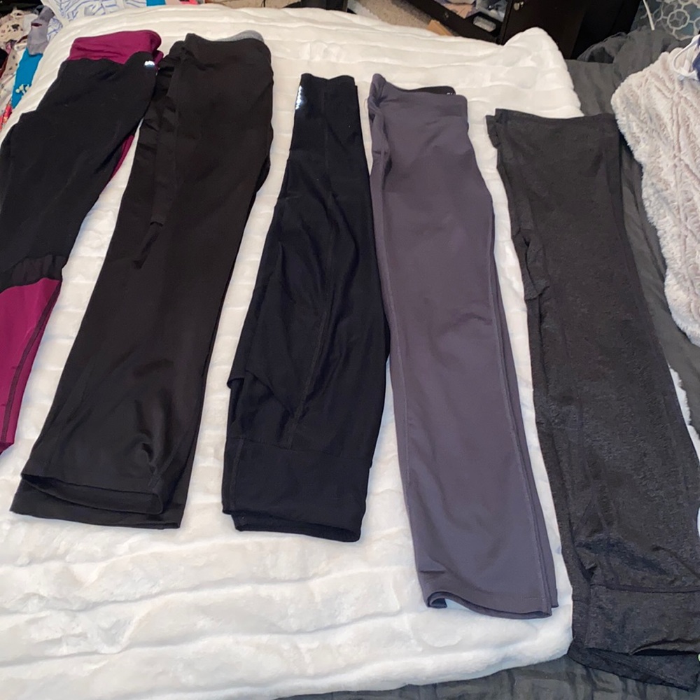 5 pairs of Leggings/workout pants— all like new or NWOT